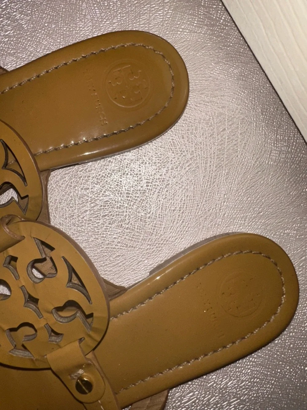 Tory Burch Tan Brown Logo Thong Sandals 5 vacation summer designer